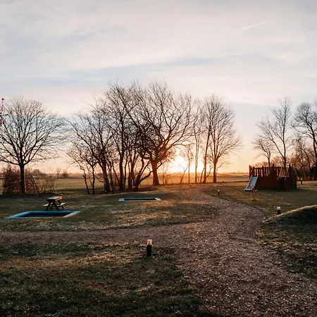 Hotel Landliebe 11 *